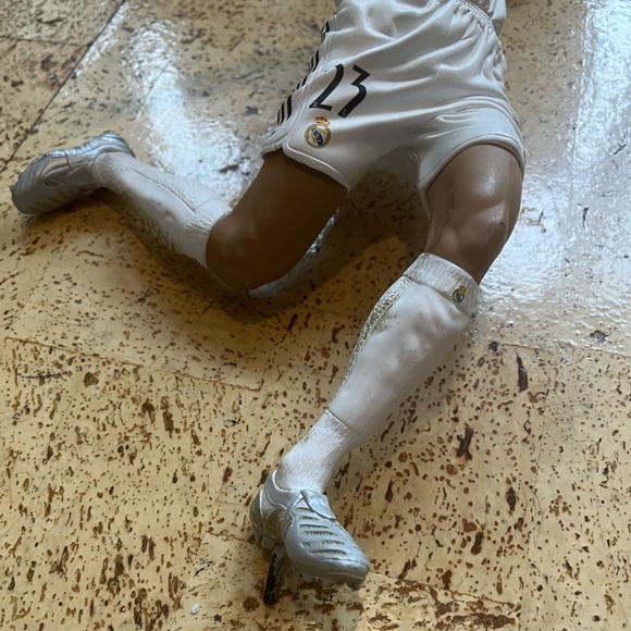 David Beckham Real Madrid Figure FT Champs 12 Inches 30 cm #23 Siemens READ DES! - Picture 6 of 10